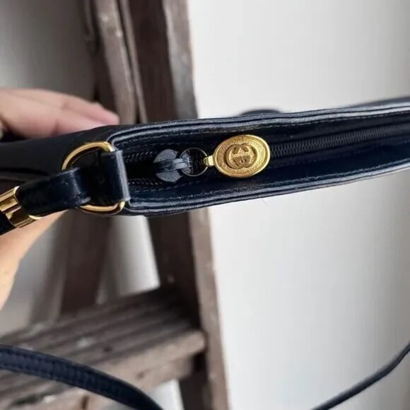 Gucci GG Monogram 90s x-Body Bag - Picture 2 of 9